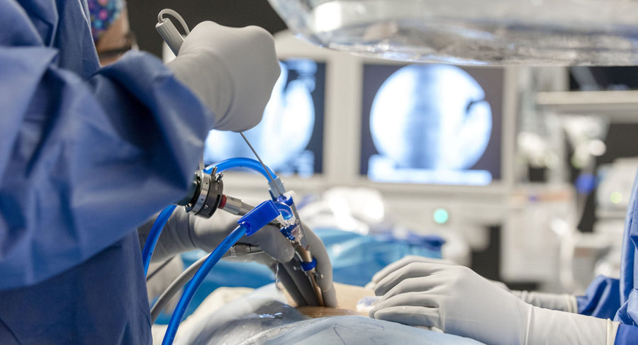 Endoscopia de Columna: Lo Básico que Debes Saber sobre la Cirugía de Espalda Mínimamente Invasiva
